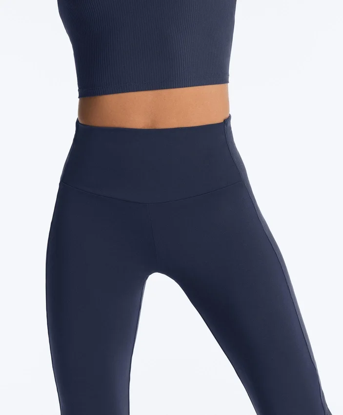 Comfortlux-Hose mit hohem Bund und ausgestelltem Bein Comfortlux-Hose mit hohem Bund und ausgestelltem Bein