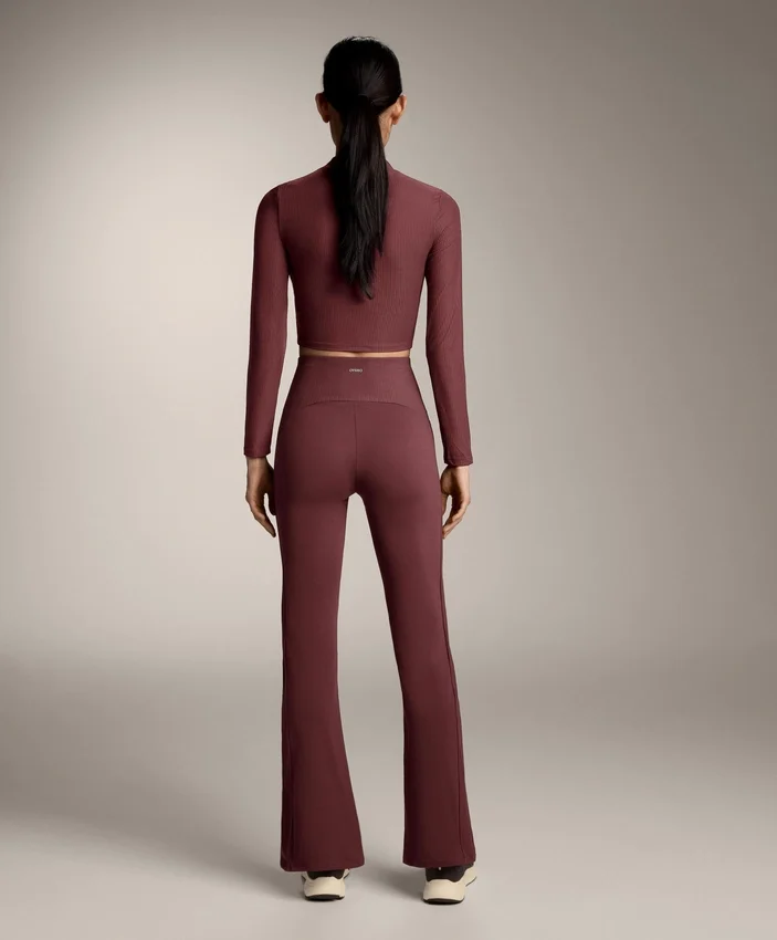 Comfortlux-Hose mit hohem Bund und ausgestelltem Bein Comfortlux-Hose mit hohem Bund und ausgestelltem Bein