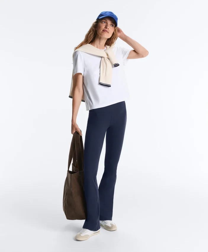 Comfortlux-Hose mit hoher Taille und ausgestelltem Bein Comfortlux-Hose mit hoher Taille und ausgestelltem Bein