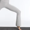 Comfortlux-Hose mit hoher Taille und ausgestelltem Bein Comfortlux-Hose mit hoher Taille und ausgestelltem Bein
