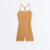 Comfortlux-Jumpsuit mit geflochtenen Trägern an den Shorts Comfortlux-Jumpsuit mit geflochtenen Trägern an den Shorts