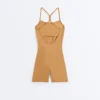 Comfortlux-Jumpsuit mit geflochtenen Trägern an den Shorts Comfortlux-Jumpsuit mit geflochtenen Trägern an den Shorts