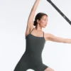 Comfortlux-Jumpsuit mit geflochtenen Trägern an den Shorts