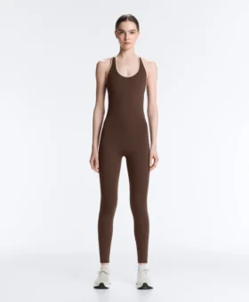 Comfortlux langer Jumpsuit mit Paspelierung