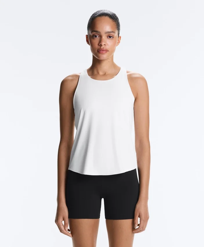 Comfortlux T-Shirt mit gekreuztem Rücken Comfortlux T-Shirt mit gekreuztem Rücken