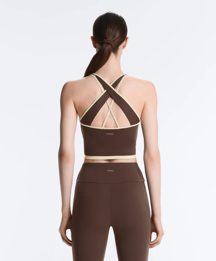 Comfortlux Tops mit kontrastierendem, gekreuztem Rücken Comfortlux Tops mit kontrastierendem, gekreuztem Rücken