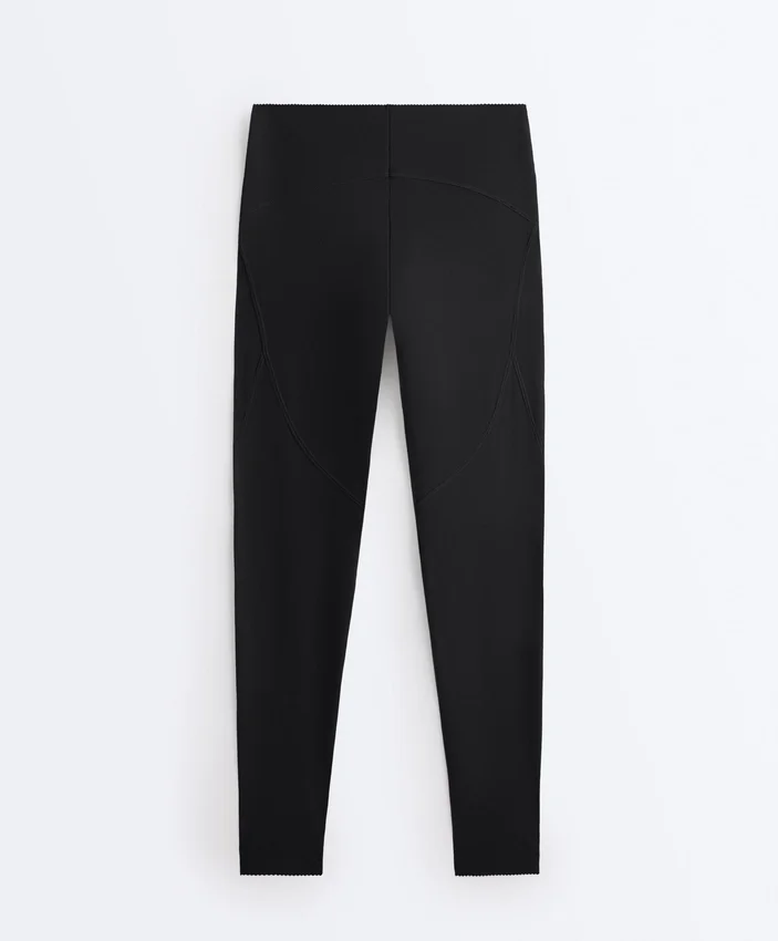 Compressive Leggings mit hoher Taille und Knöchellänge Compressive Leggings mit hoher Taille und Knöchellänge