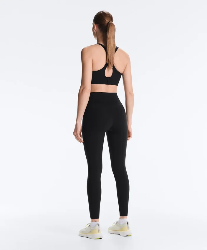 Compressive Leggings mit hoher Taille und Knöchellänge, mit Tasche Compressive Leggings mit hoher Taille und Knöchellänge, mit Tasche