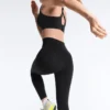 Compressive Leggings mit hoher Taille und Knöchellänge, mit Tasche Compressive Leggings mit hoher Taille und Knöchellänge, mit Tasche