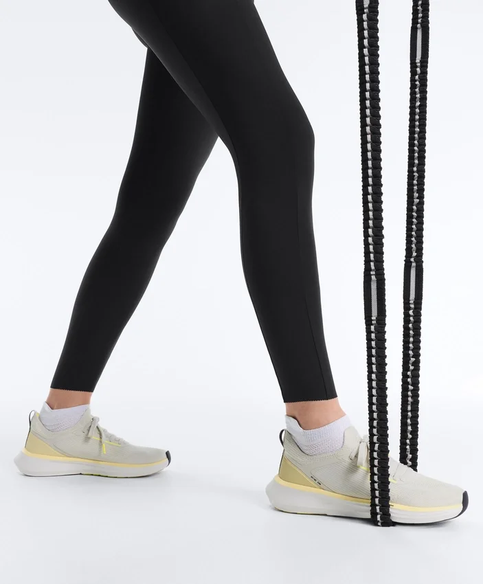 Compressive Leggings mit hoher Taille und Knöchellänge, mit Tasche Compressive Leggings mit hoher Taille und Knöchellänge, mit Tasche
