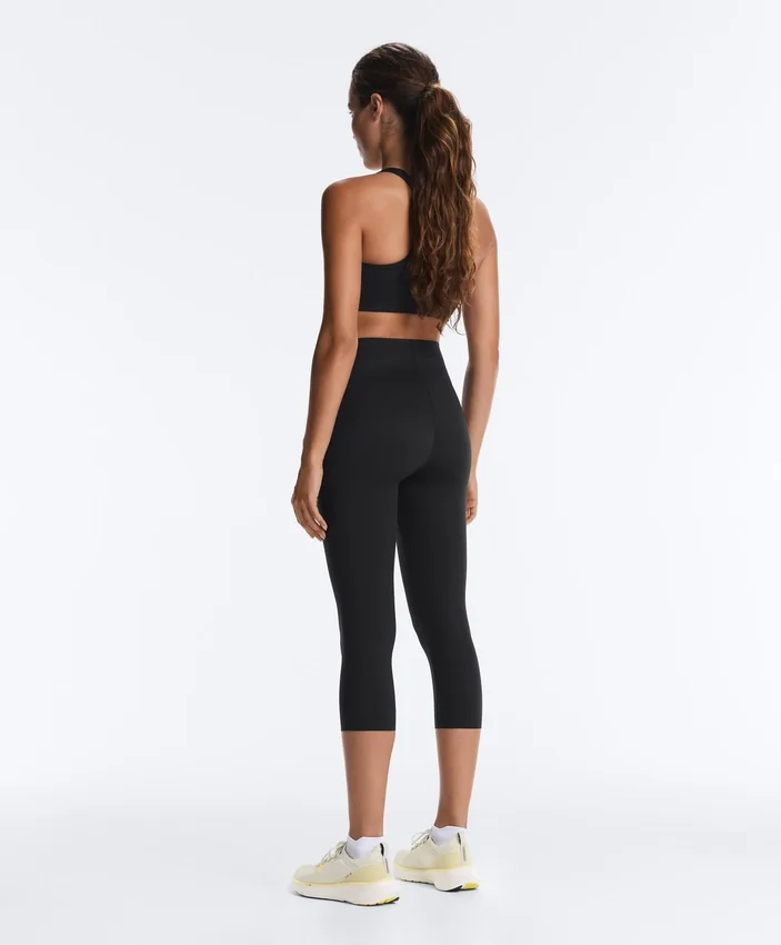 Compressive-Sport-BH mit gekreuztem Rücken und festem Halt Compressive-Sport-BH mit gekreuztem Rücken und festem Halt