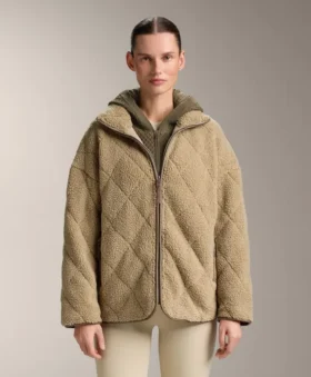 Diamantgesteppte Jacke aus Kunstfell