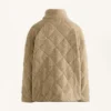 Diamantgesteppte Jacke aus Kunstfell Diamantgesteppte Jacke aus Kunstfell