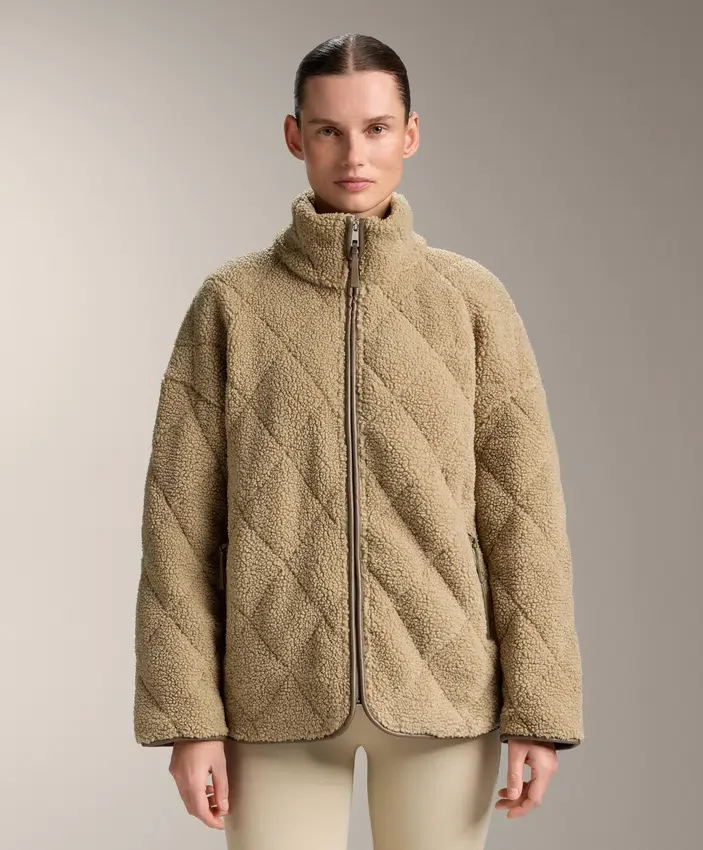 Diamantgesteppte Jacke aus Kunstfell Diamantgesteppte Jacke aus Kunstfell