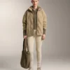 Diamantgesteppte Jacke aus Kunstfell Diamantgesteppte Jacke aus Kunstfell
