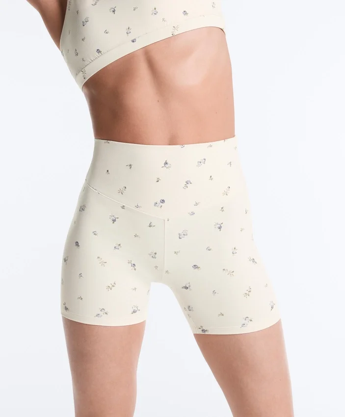 Evermove Hotpants mit hoher Taille (10 cm) und Blumenprint Evermove Hotpants mit hoher Taille (10 cm) und Blumenprint