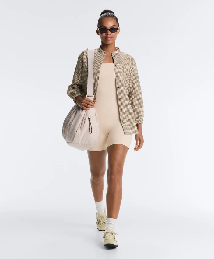 Evermove-Jumpsuit mit quadratischem Ausschnitt an den Shorts Evermove-Jumpsuit mit quadratischem Ausschnitt an den Shorts