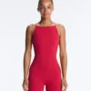 Evermove Kurzer Jumpsuit mit offenem Rücken Evermove Kurzer Jumpsuit mit offenem Rücken