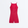 Evermove Kurzer Jumpsuit mit offenem Rücken Evermove Kurzer Jumpsuit mit offenem Rücken
