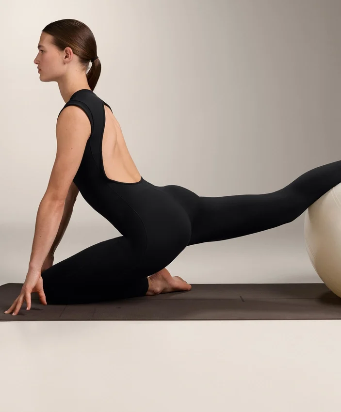 Evermove Ärmelloser langer Jumpsuit Evermove Ärmelloser langer Jumpsuit