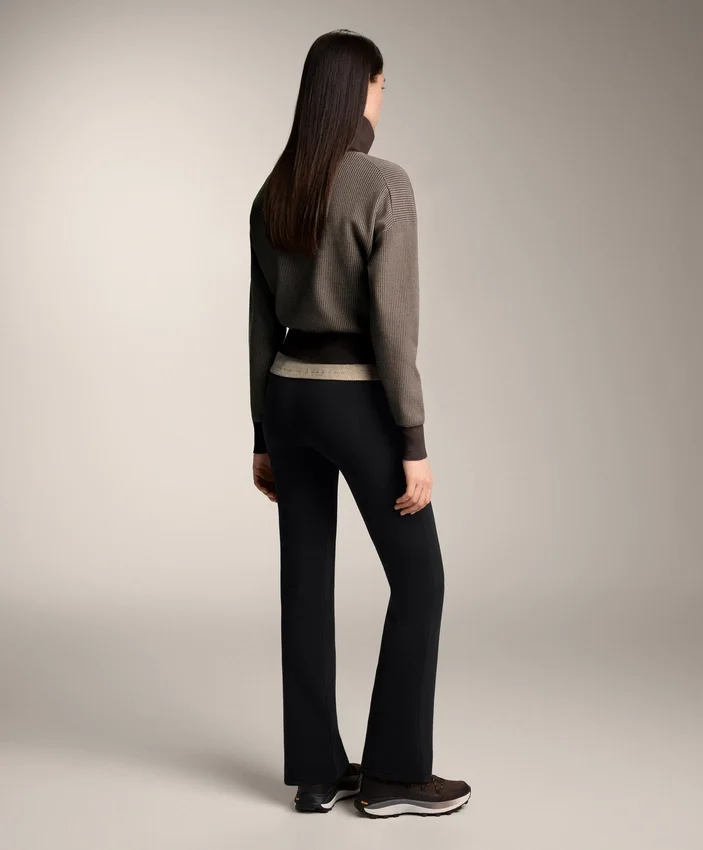 Flare Extra Warm Nahtlose Hose mit extra hoher Leibhöhe Flare Extra Warm Nahtlose Hose mit extra hoher Leibhöhe
