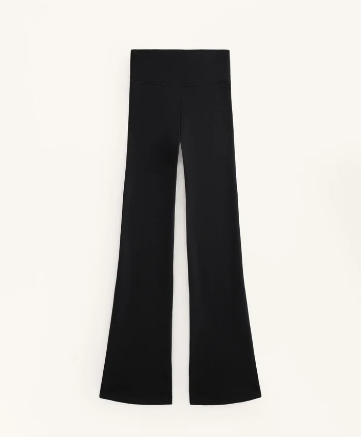 Flare Extra Warm Nahtlose Hose mit extra hoher Leibhöhe Flare Extra Warm Nahtlose Hose mit extra hoher Leibhöhe