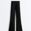 Flare-Hose mit hoher Taille im Neopren-Look Flare-Hose mit hoher Taille im Neopren-Look
