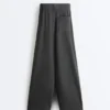 Gerade geschnittene Hose aus einer Baumwoll-Fleece-Mischung Gerade geschnittene Hose aus einer Baumwoll-Fleece-Mischung