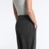 Gerade geschnittene Hose aus einer Baumwoll-Fleece-Mischung Gerade geschnittene Hose aus einer Baumwoll-Fleece-Mischung
