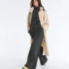 Gerade geschnittene Hose aus einer Baumwoll-Fleece-Mischung Gerade geschnittene Hose aus einer Baumwoll-Fleece-Mischung