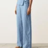 Gerade Hose aus 100 % Leinen mit umgeschlagenem Bund Gerade Hose aus 100 % Leinen mit umgeschlagenem Bund