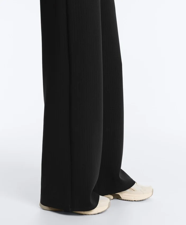 Geradlinige, gestreifte Hose mit Soft Touch-Modal Geradlinige, gestreifte Hose mit Soft Touch-Modal