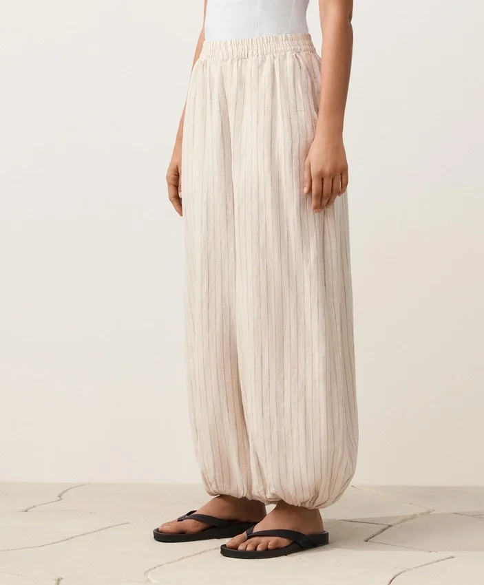 Gestreifte Bloomer-Hose aus 100 % Leinen Gestreifte Bloomer-Hose aus 100 % Leinen