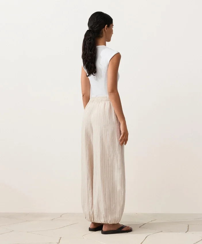 Gestreifte Bloomer-Hose aus 100 % Leinen Gestreifte Bloomer-Hose aus 100 % Leinen