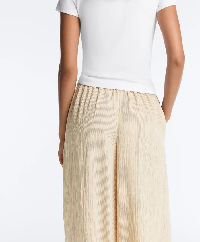 Gestreifte Bloomer-Hose aus Modal-Mischgewebe Gestreifte Bloomer-Hose aus Modal-Mischgewebe