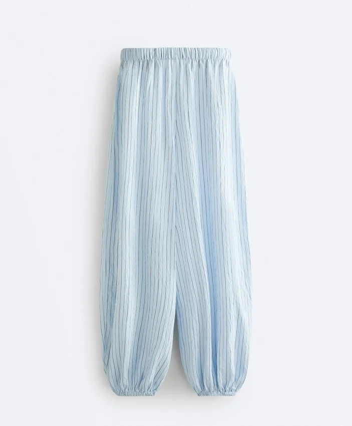Gestreifte Bloomer-Hose aus Modal-Mischgewebe Gestreifte Bloomer-Hose aus Modal-Mischgewebe