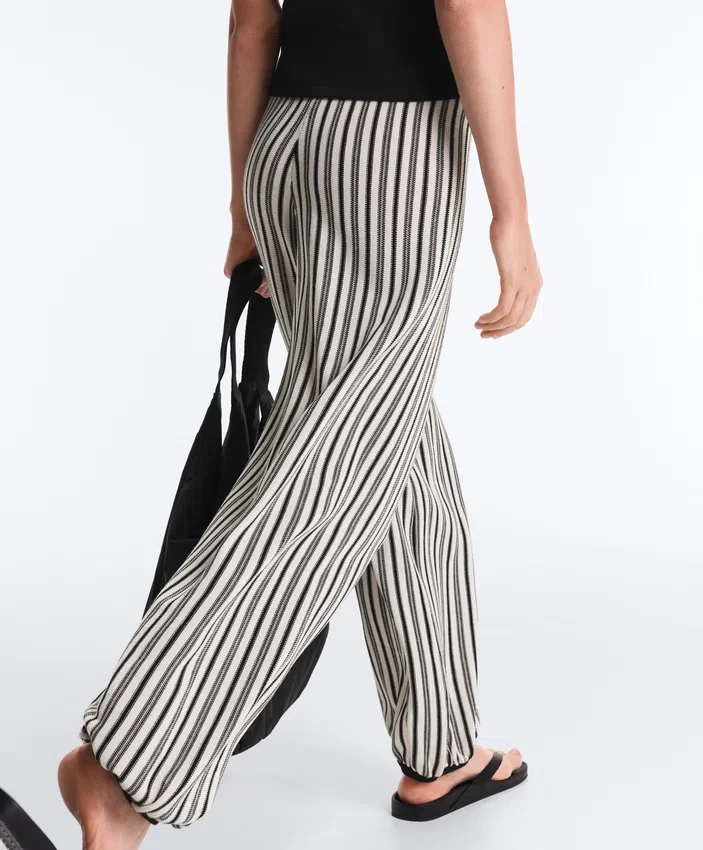 Gestreifte Strick-Bloomer-Hose Gestreifte Strick-Bloomer-Hose
