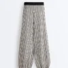 Gestreifte Strick-Bloomer-Hose Gestreifte Strick-Bloomer-Hose