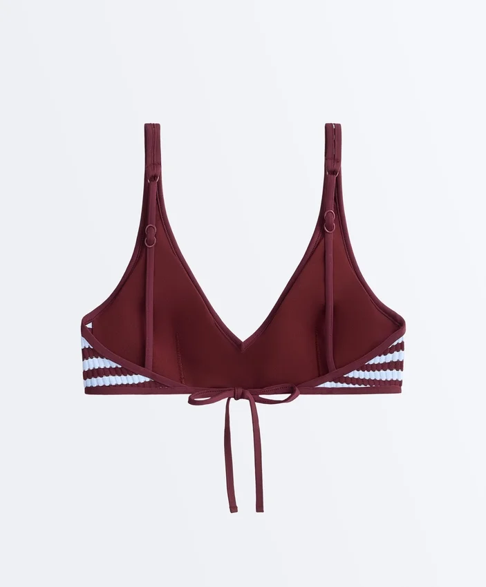 Gestreiftes, strukturiertes Neckholder-Bikinioberteil Gestreiftes, strukturiertes Neckholder-Bikinioberteil