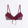 Gestreiftes Triangel-Oberteil für Bikinis Gestreiftes Triangel-Oberteil für Bikinis