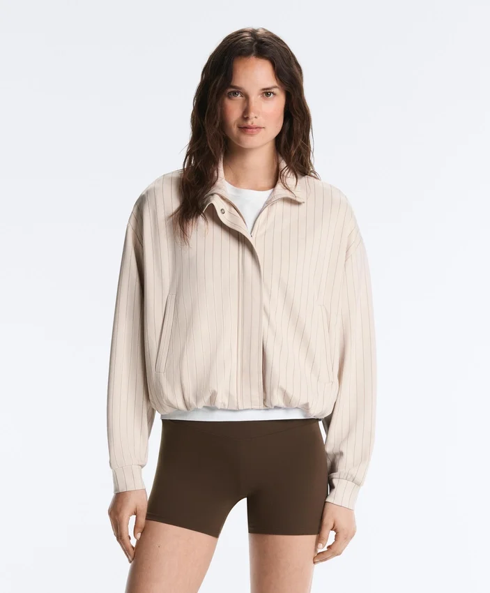 Gestreite Jacke mit ausgestellter Säume Gestreite Jacke mit ausgestellter Säume