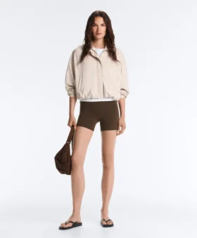 Gestreite Jacke mit ausgestellter Säume Gestreite Jacke mit ausgestellter Säume