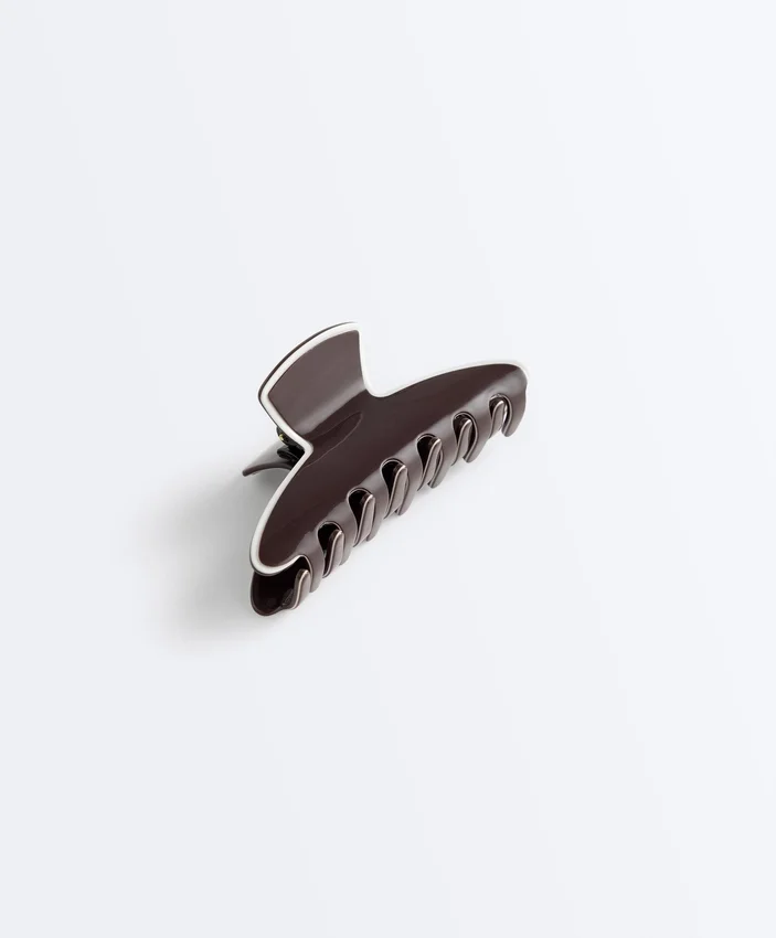 Grosse Haarschmuck-Klammer mit Paspel Grosse Haarschmuck-Klammer mit Paspel