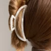 Grosse Haarschmuck-Spange aus Metall Grosse Haarschmuck-Spange aus Metall