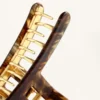Grosse Haarschmuck-Spange aus Metall Grosse Haarschmuck-Spange aus Metall