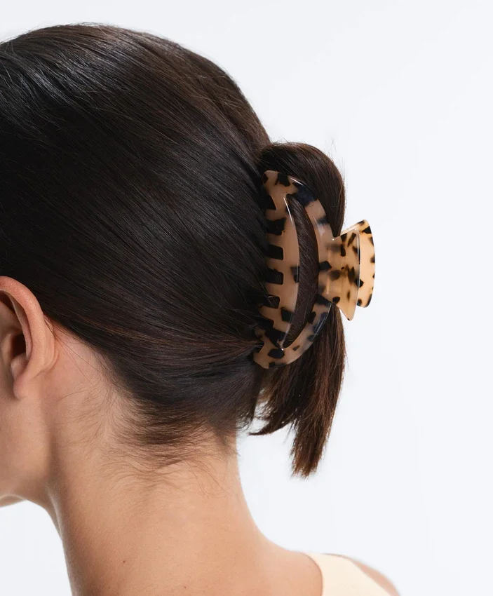 Grosse Haarschmuck-Spange in Schildpattoptik Grosse Haarschmuck-Spange in Schildpattoptik
