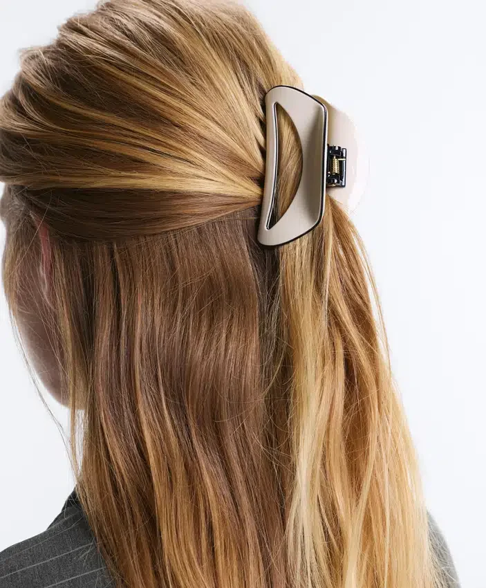 Grosse Haarschmuck-Spange mit Paspel Grosse Haarschmuck-Spange mit Paspel