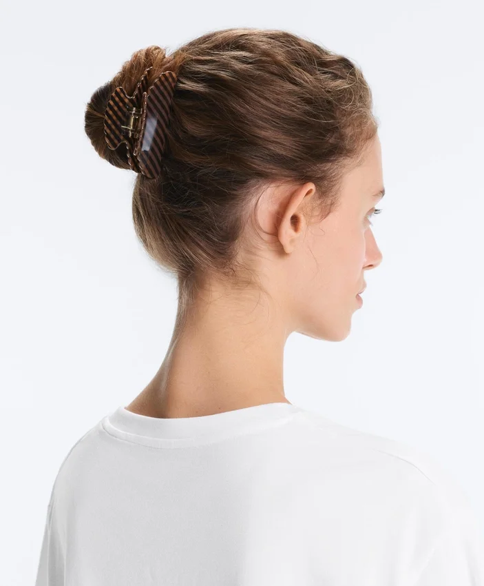 Haarschmuck mit Vichy-Karomuster Haarschmuck mit Vichy-Karomuster