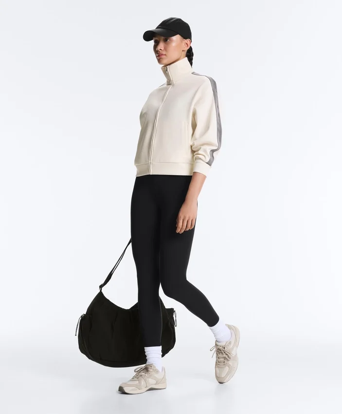 Hoch taillierte, knöchellange Light Touch-Leggings mit V-Ausschnitt, 65 cm Hoch taillierte, knöchellange Light Touch-Leggings mit V-Ausschnitt, 65 cm