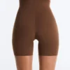 Hoch taillierte, unsichtbare, lasergeschnittene Biker-Leggings Hoch taillierte, unsichtbare, lasergeschnittene Biker-Leggings
